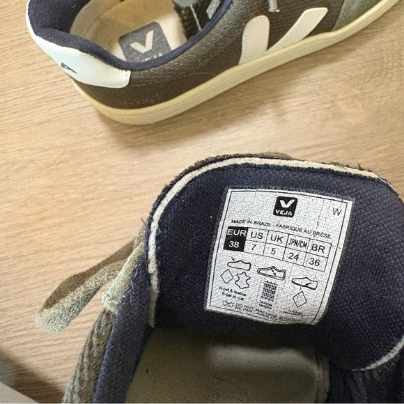 Veja V-12 Khaki and White Women's Sneakers - Picture 8 of 8